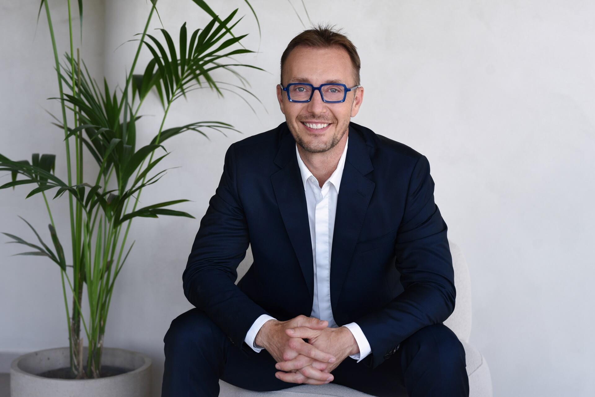 Dr Iv�n Gyula hc. prof.