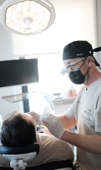 K�p - Implant�ci�-be�ltet�s